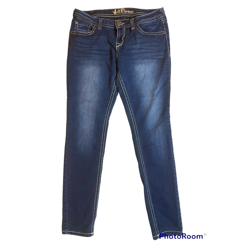 Wallflower Embroidered Mid Rise Skinny Dark Wash Jeans